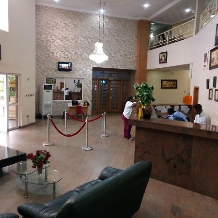 Orchid Hotel 阿沙巴 外观 照片
