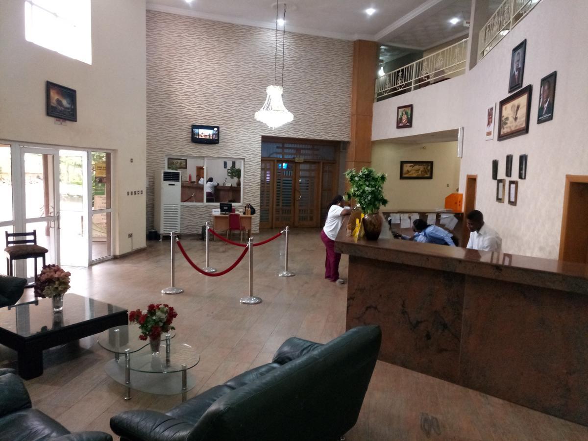 Orchid Hotel 阿沙巴 外观 照片