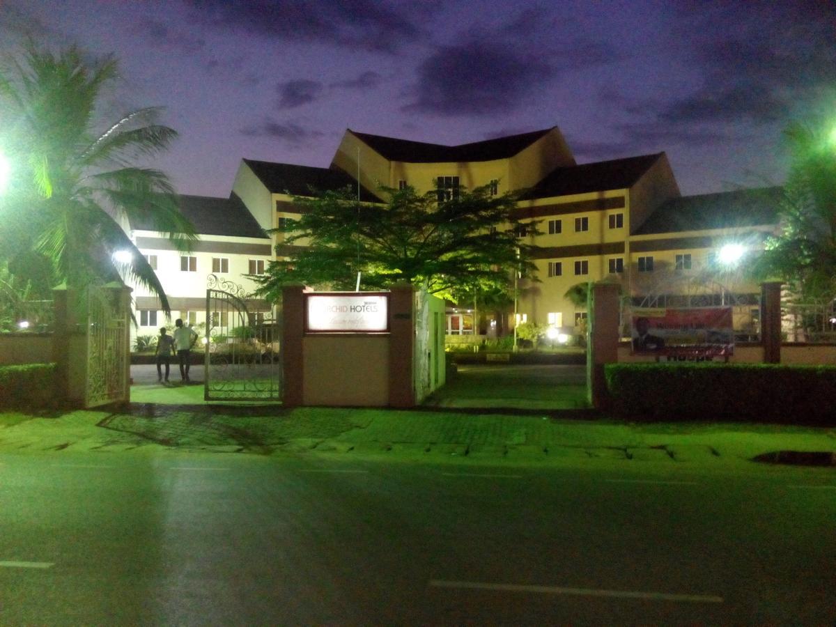 Orchid Hotel 阿沙巴 外观 照片